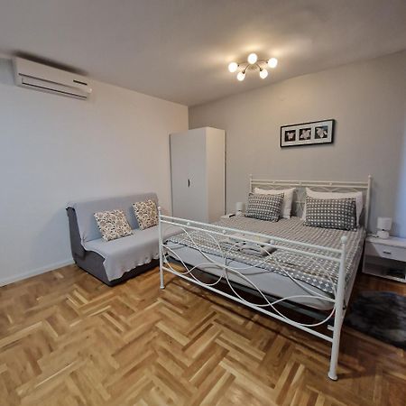 Apartment Mavero-Free Private Parking Zagreb Ngoại thất bức ảnh